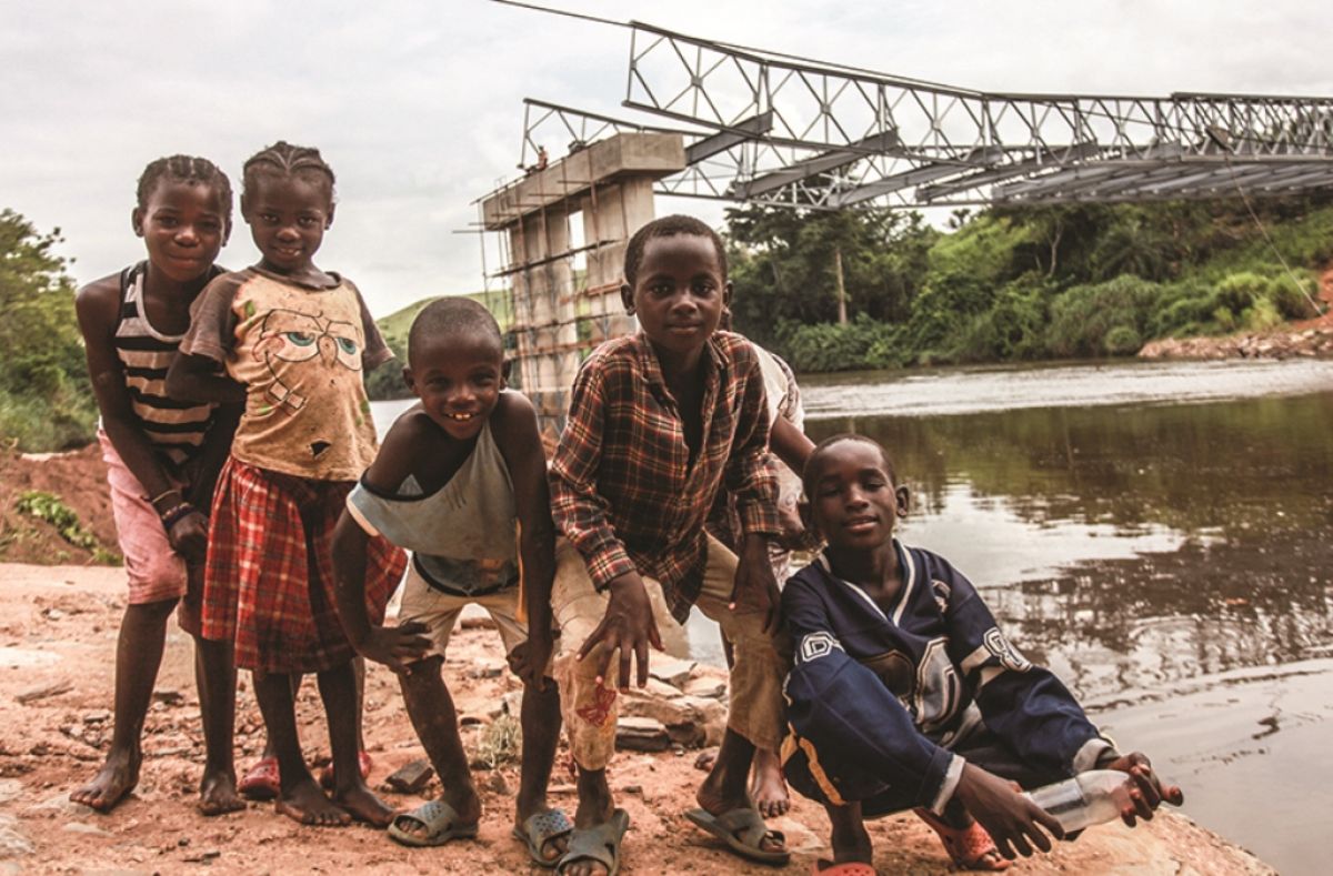 Bridge Build - Congo